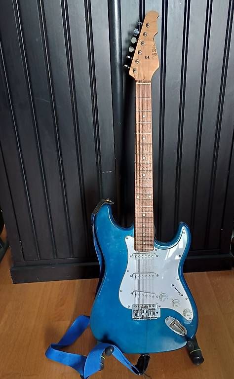 Instruments de musique: E-Gitarre ST-Style – D'occasion à Zürich par rkr_8nq8