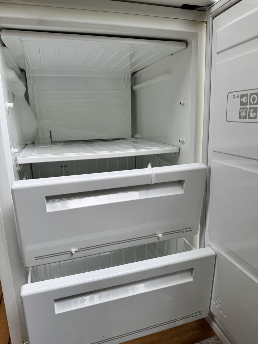 Gefrierschrank: Gefrierschrank – Gebraucht aus Pfäffikon ZH von otlo 1
