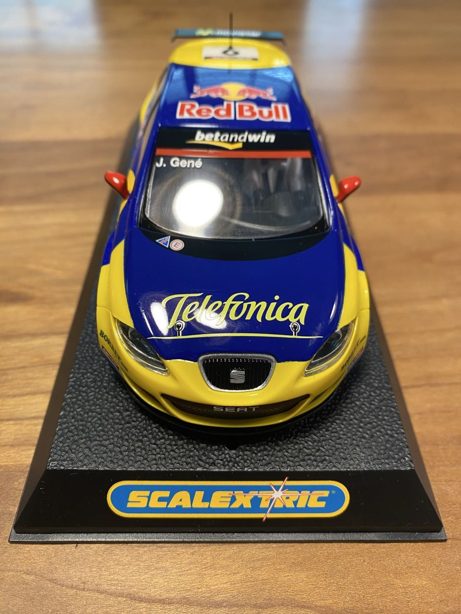Seat Modellautos: SCALEXTRIC Car Seat Leon WTCC – Neu und originalverpackt aus Hombrechtikon von Loollaan 1