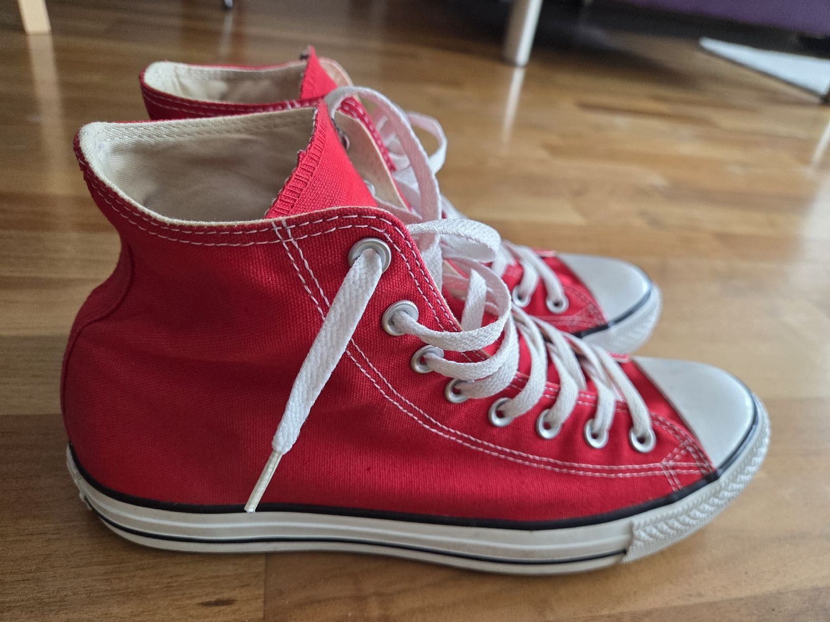 Converse Scarpe da uomo: Converse Chuck Taylor All Star Classic - Grösse 10 / 44 – Usato da Adliswil venduto da Moja53 3