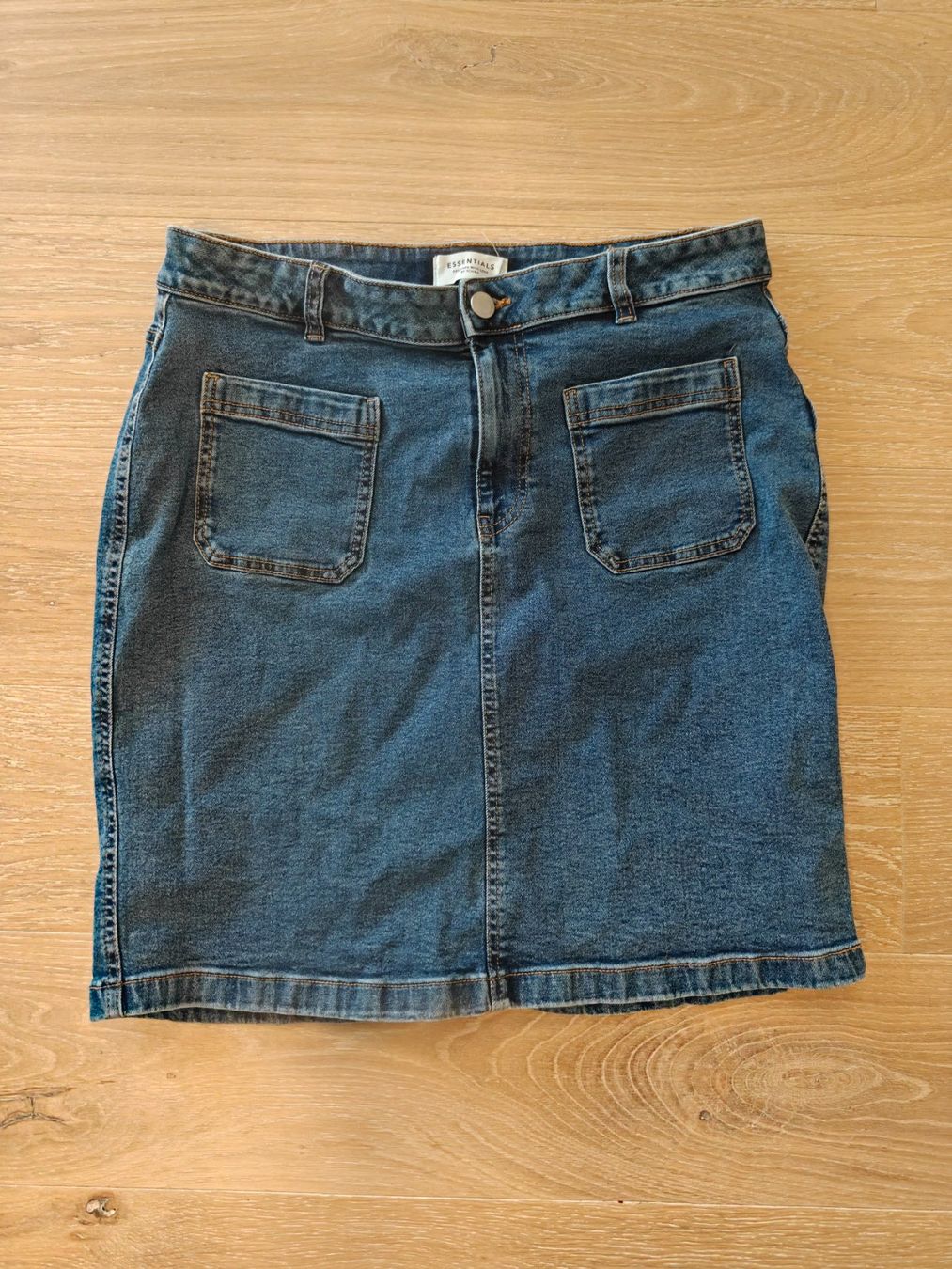 Gonne: Essentials Jeansrock, Gr. 42 – Usato da Hedingen venduto da muse10