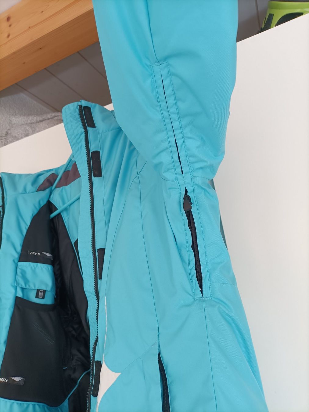 Jacken: Skijacke von NRG, Gr. M – Gebraucht aus Tafers von ali_v7sq 4