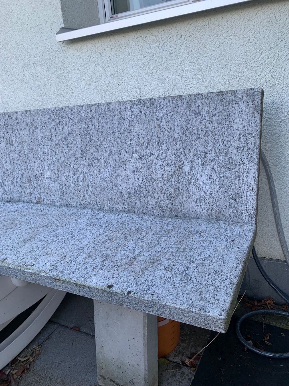 Panchine: Tessiner Granit Bank – Usato da Rüschlikon venduto da Brixen07 2