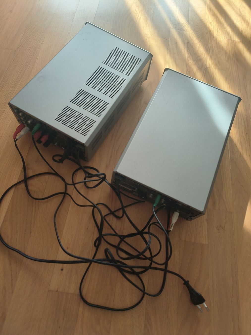 Yamaha Sistemi audio & multimediali: Yamaha DVD-E800MK2 Player und RX-E800MK2 Receiver Set silber – Difettoso da Obfelden venduto da mw983 5