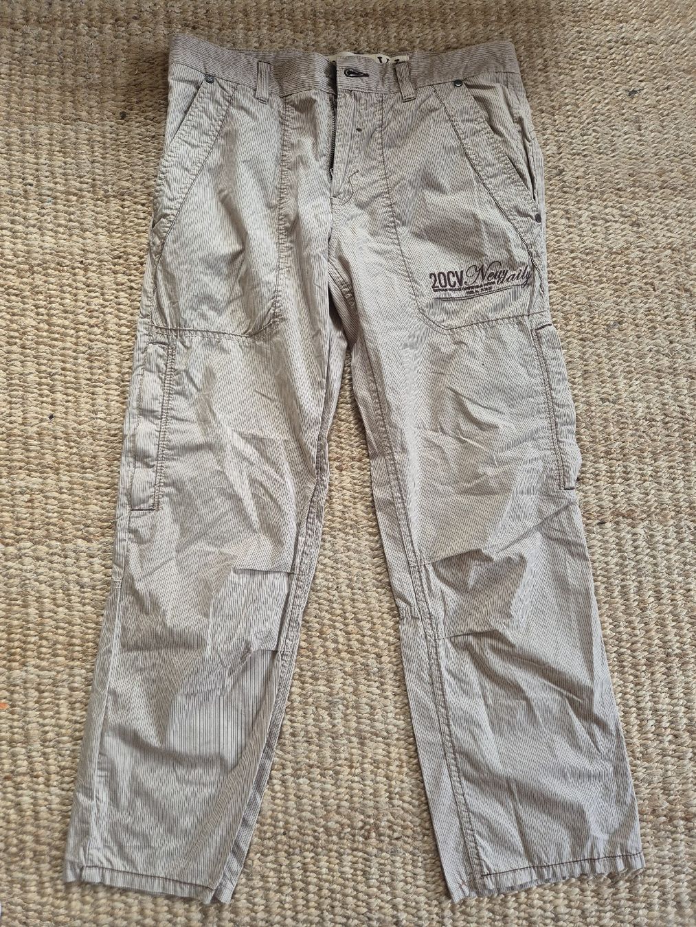 Pantaloni: Carnet de Vol - Pantalon cargo rayé - Taille 40 – Usato da Yverdon-les-Bains venduto da somiou
