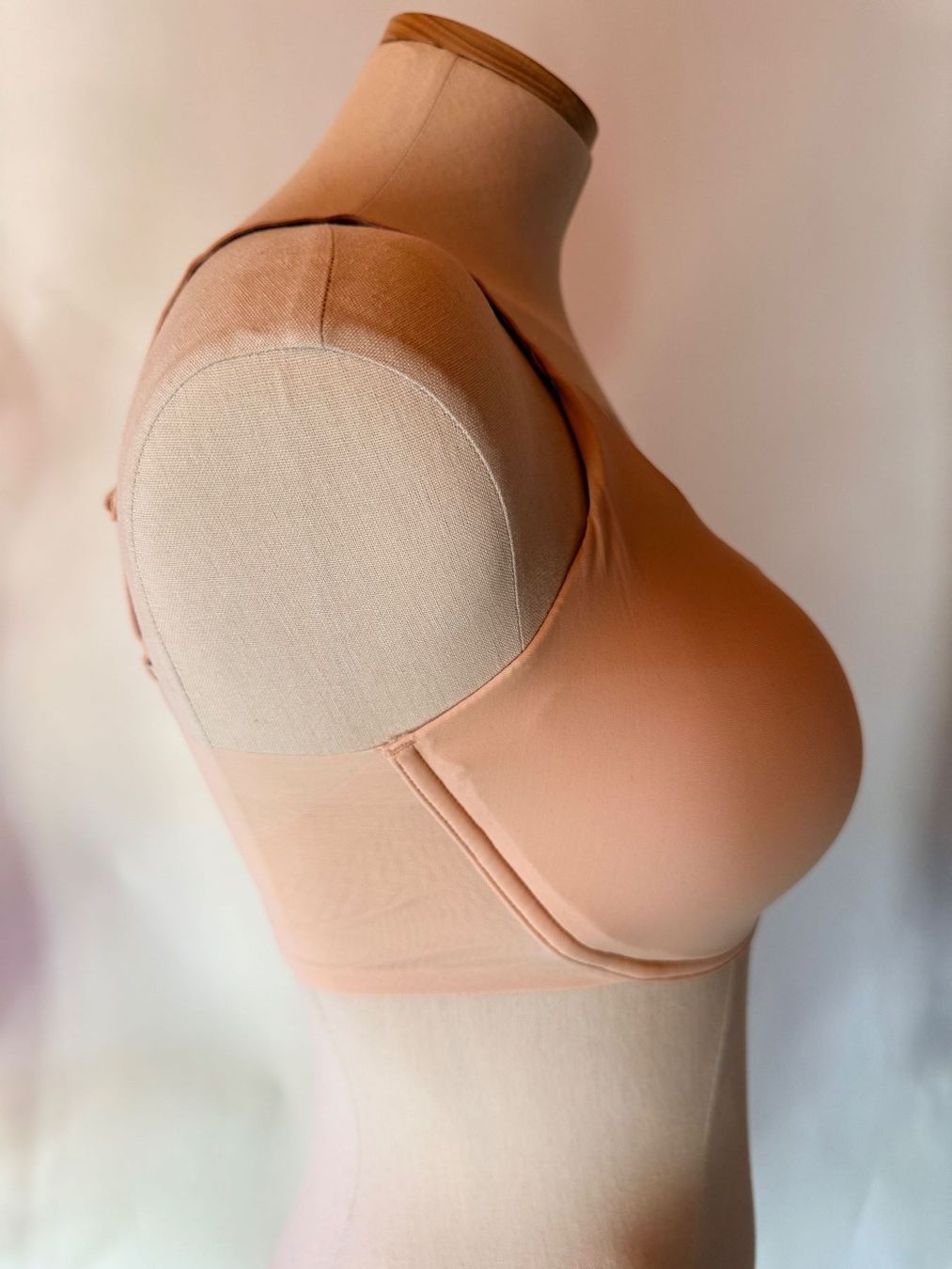 Triumph Sonstige Unterwäsche: TRIUMPH, Soft-Schalen BH SHAPE SMART, Grösse 2, Hautfarbe – Neu und originalverpackt aus Rudolfstetten von gst_g7xl 3