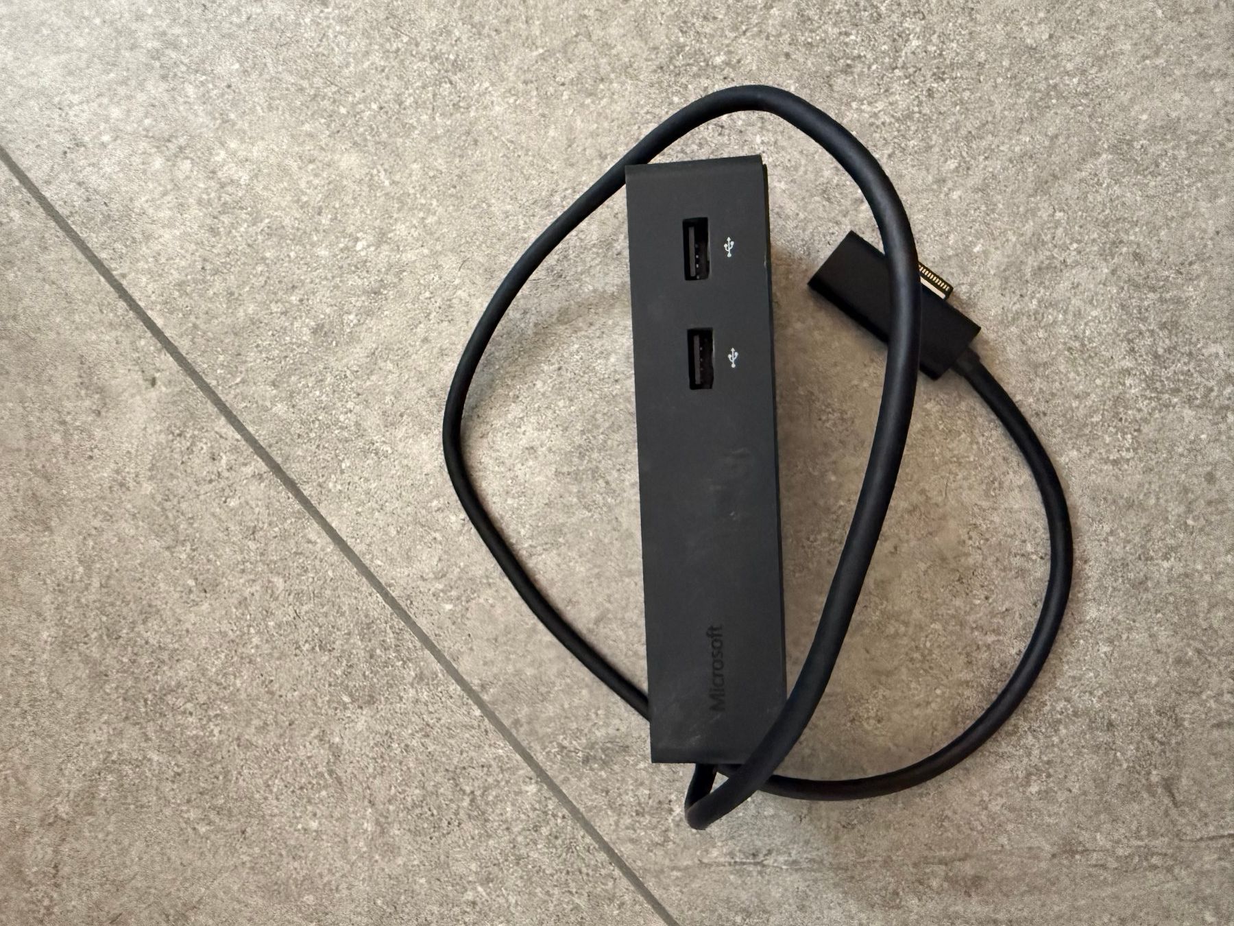 Microsoft Docking station: Microsoft Dockingstation für Surface – Usato da Oberhasli venduto da Josua11 3