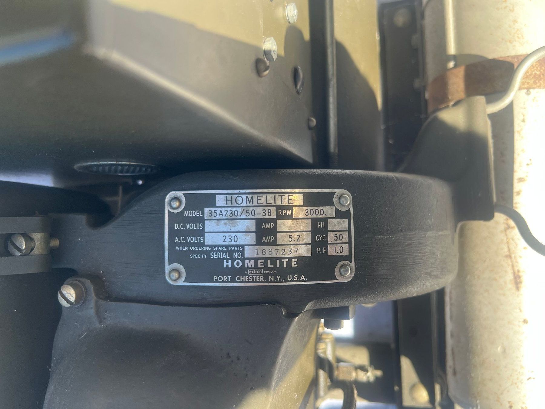 Stromgeneratoren: Stromgenerator der Schweizer Armee – Gebraucht aus Aumont von marin53 3