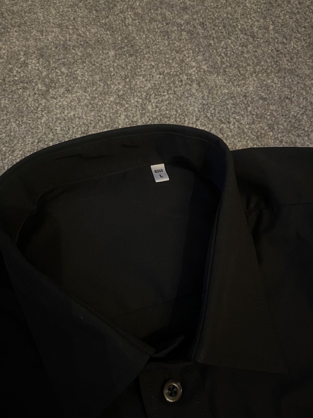 Camicie: NEU Schwarzes Herrenhemd, Grösse L – Nuovo e nell'imballaggio originale da Kriessern venduto da loolah 2