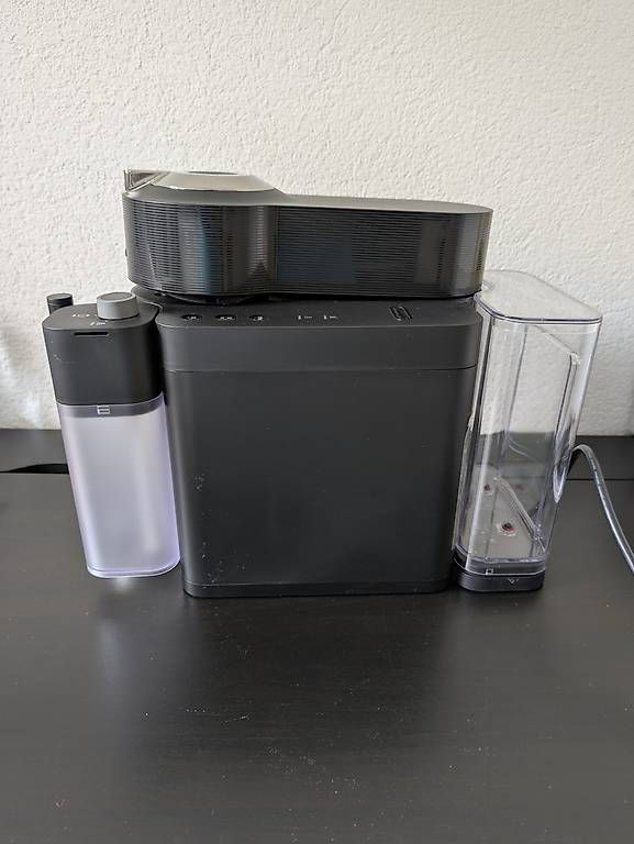 Macchine per caffè & Macchine per espresso: Nespresso Vertuo Lattissima – Usato da Nidau venduto da nani111 2