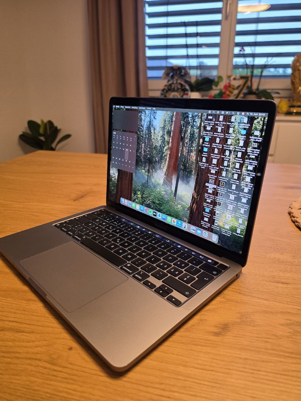 Apple Notebooks: Apple MacBook Pro M1 – Neu (gemäss Beschreibung) aus Herznach von _minions 1