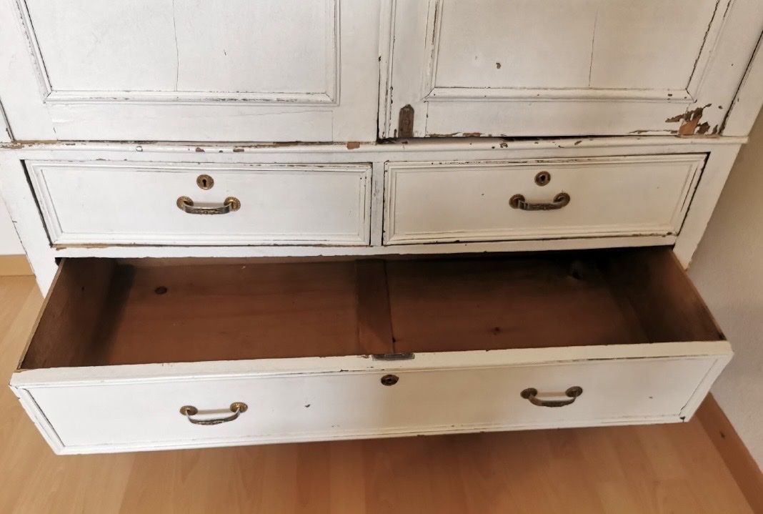 Schränke: Antiker Shabby Chic Schrank – Gebraucht aus Uster von dbli01 1