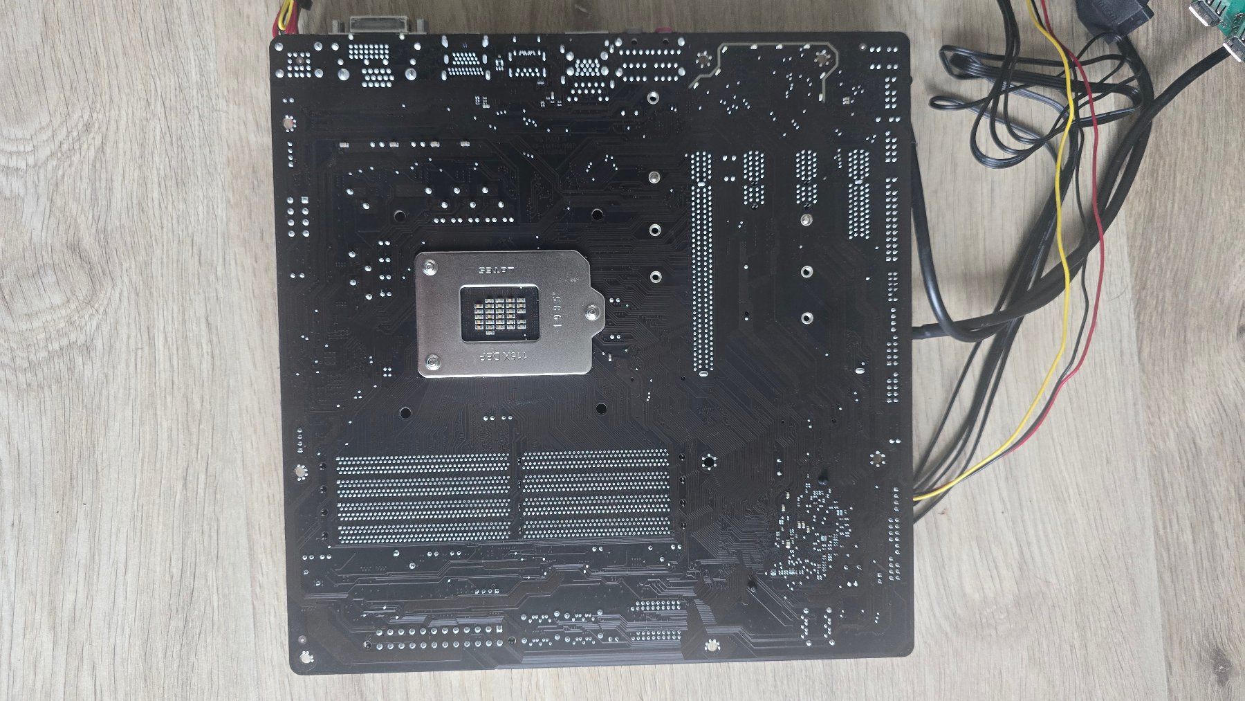 Gigabyte Mainboards: Gigabyte GC-WBAX200 Mainboard mit Lüfter – Gebraucht aus Hochwald von Bolli09 4
