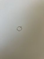 Nasenpiercingring  Silber NEU der Stein ist violett