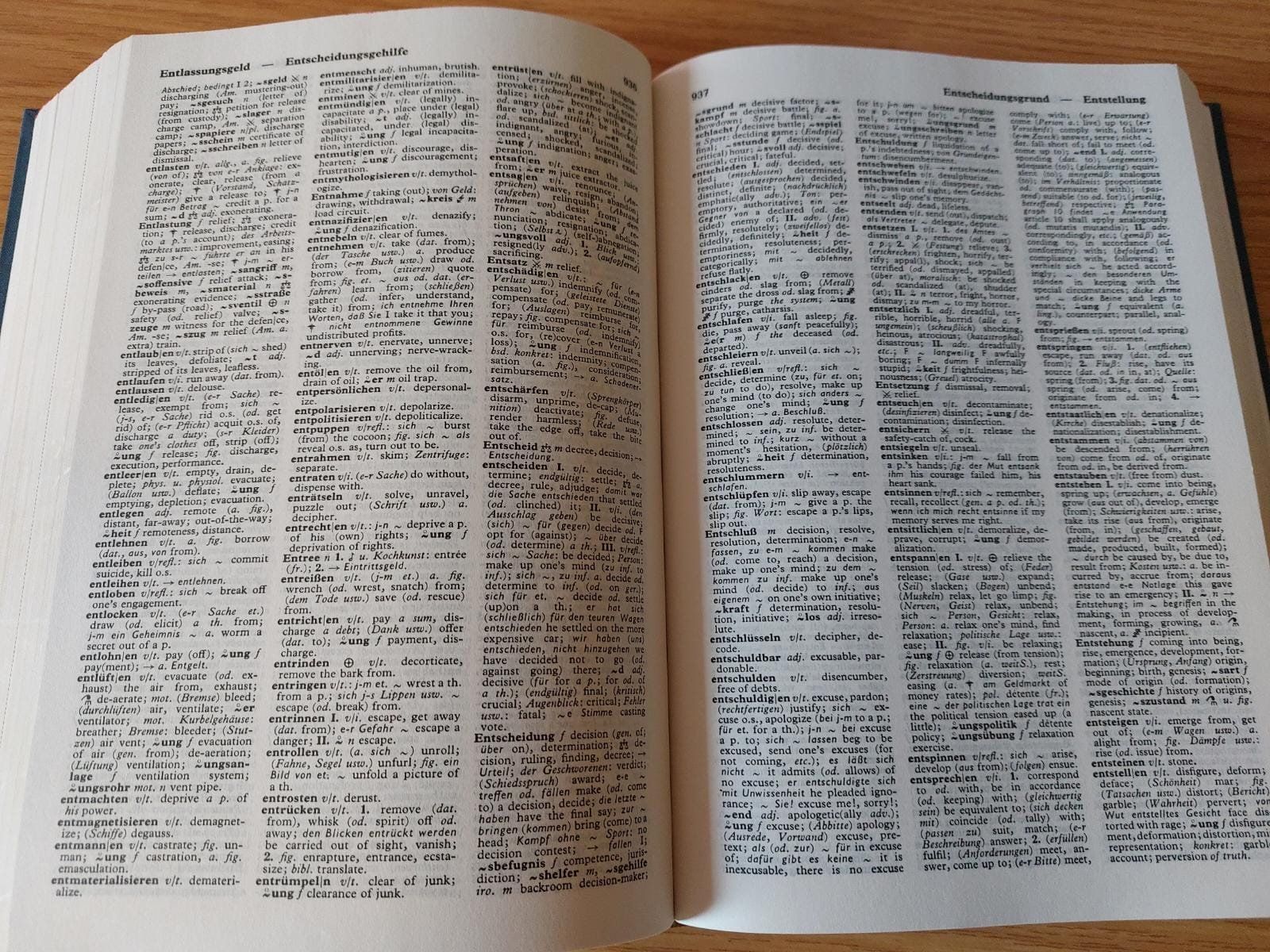 Bücher: Langenscheidt. Handwörterbuch Englisch – Gebraucht aus Urtenen-Schönbühl von Kahru 9
