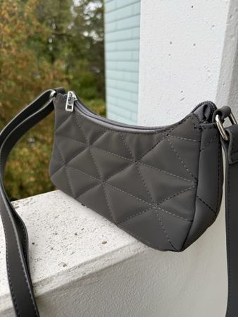 Handtasche (wie NEU)
