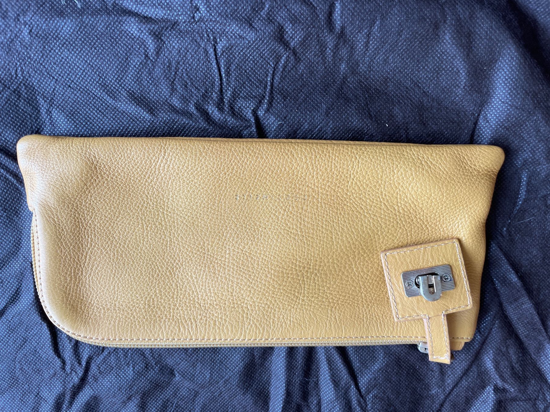 Custodie per cosmetici: Coccinelle trousse de maqillage – Usato da prangins venduto da claquette 1