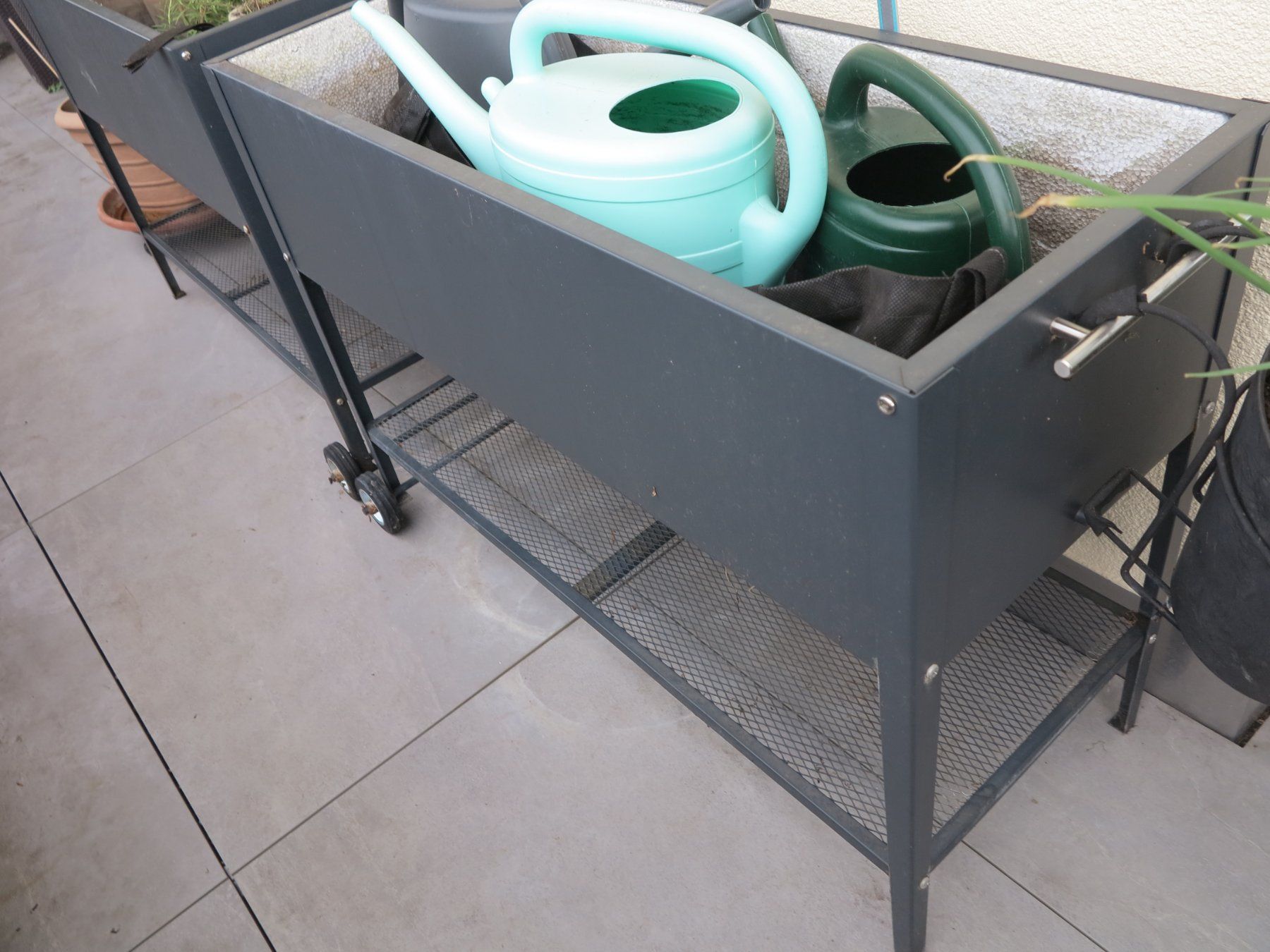 Vasi per fiori: 2 Hochbeete, Metall – Usato da Büttikon AG venduto da Kaebri 1
