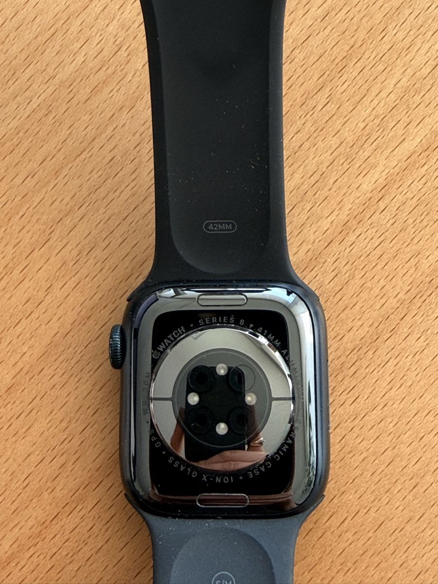Apple Smartwatch: Apple Watch Series 8 41mm – Usato da Luzern venduto da alinaoswald 3
