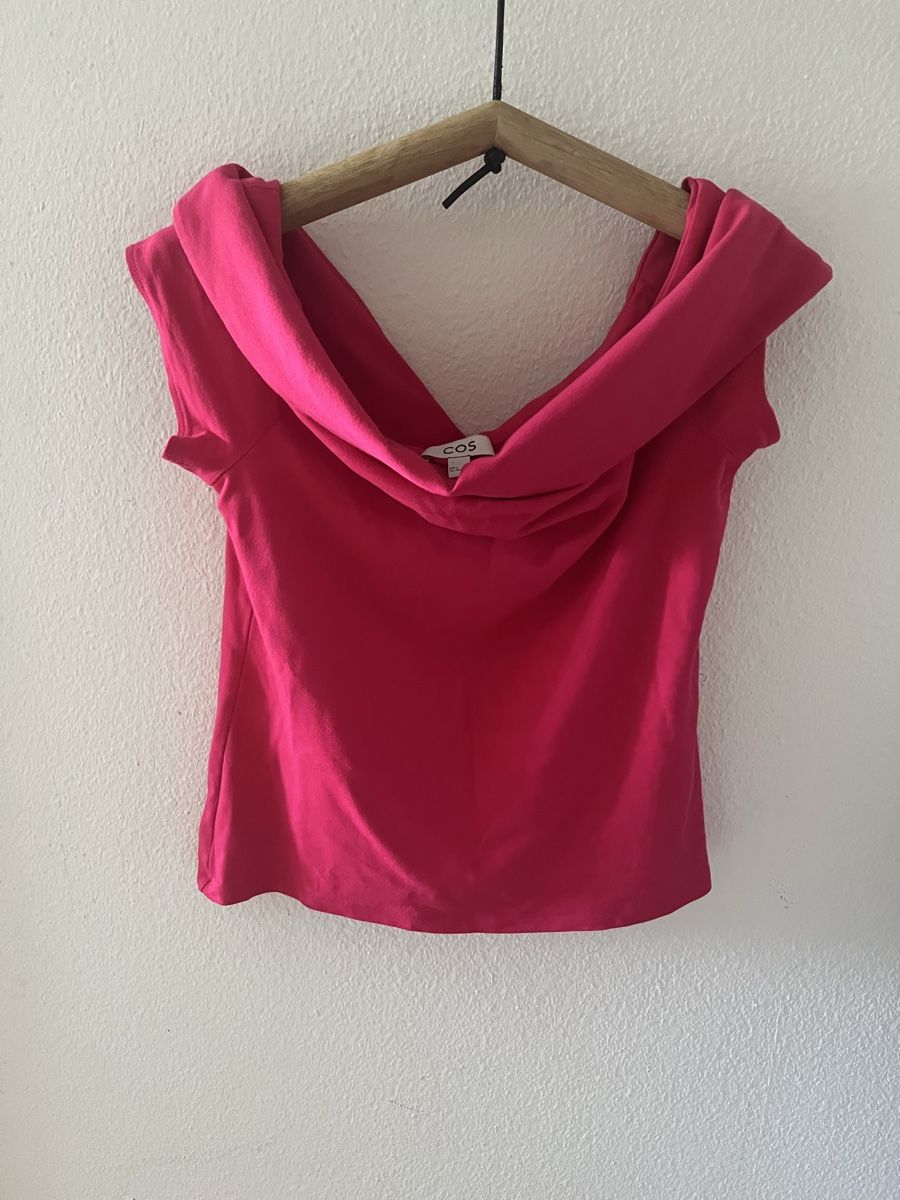 Cos Tops: COS Off Shoulder Top Pink Size L – Neu (gemäss Beschreibung) aus Zürich von chisabella