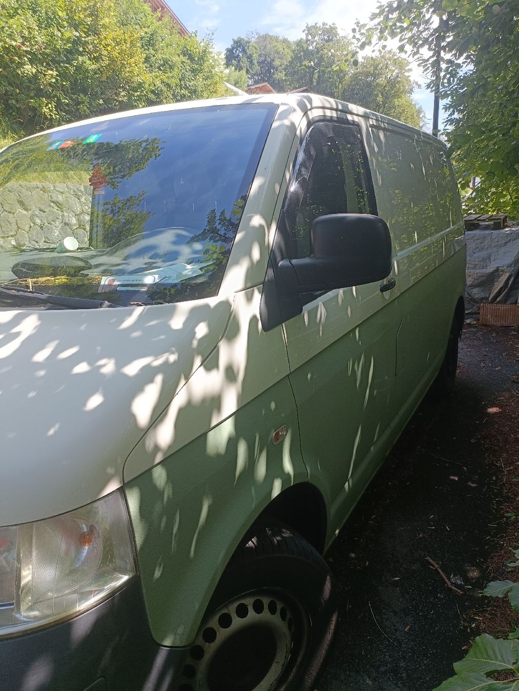 VW Camping Fahrzeuge: volkswagen T5 défectueux – Defekt aus Bex von Maxime_1980 1