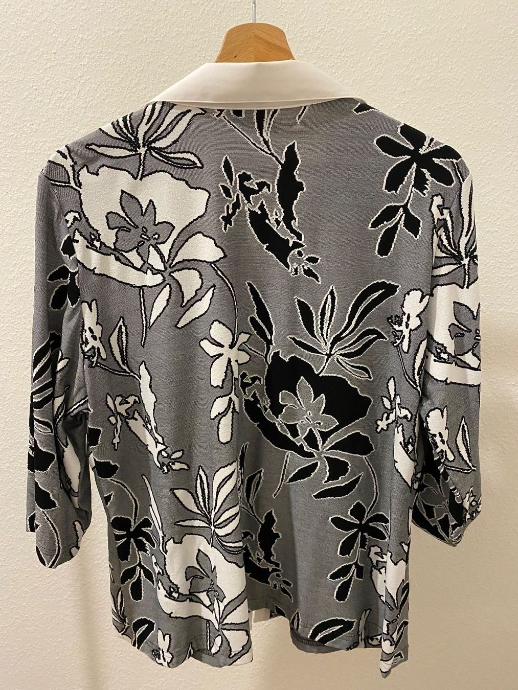 Chemisiers: Fashion Classics Bluse mit Reissverschluss Gr. 46 – D'occasion à Pratteln par a23_j2gs 3
