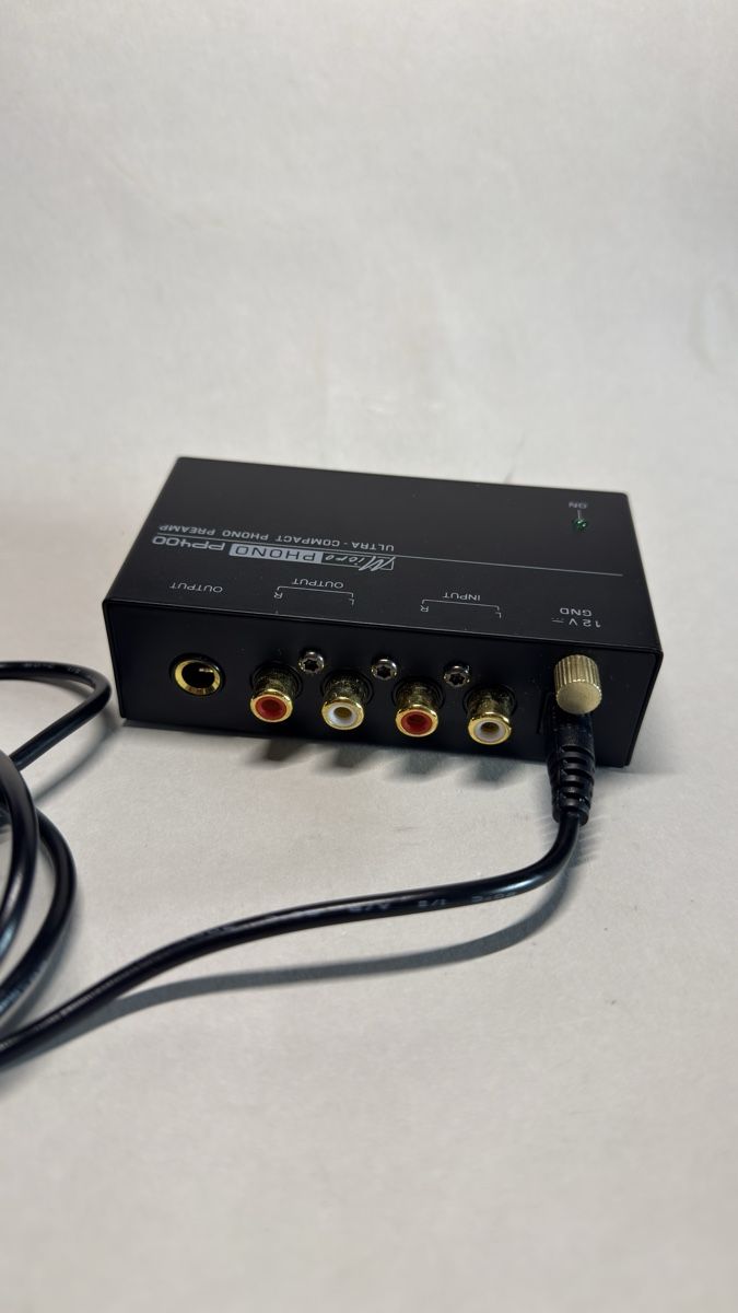 Verstärker: Behringer Micro Phono PP400 – Phono-Vorverstärker – Neu (gemäss Beschreibung) aus Rümlang von vla_9g7d 1