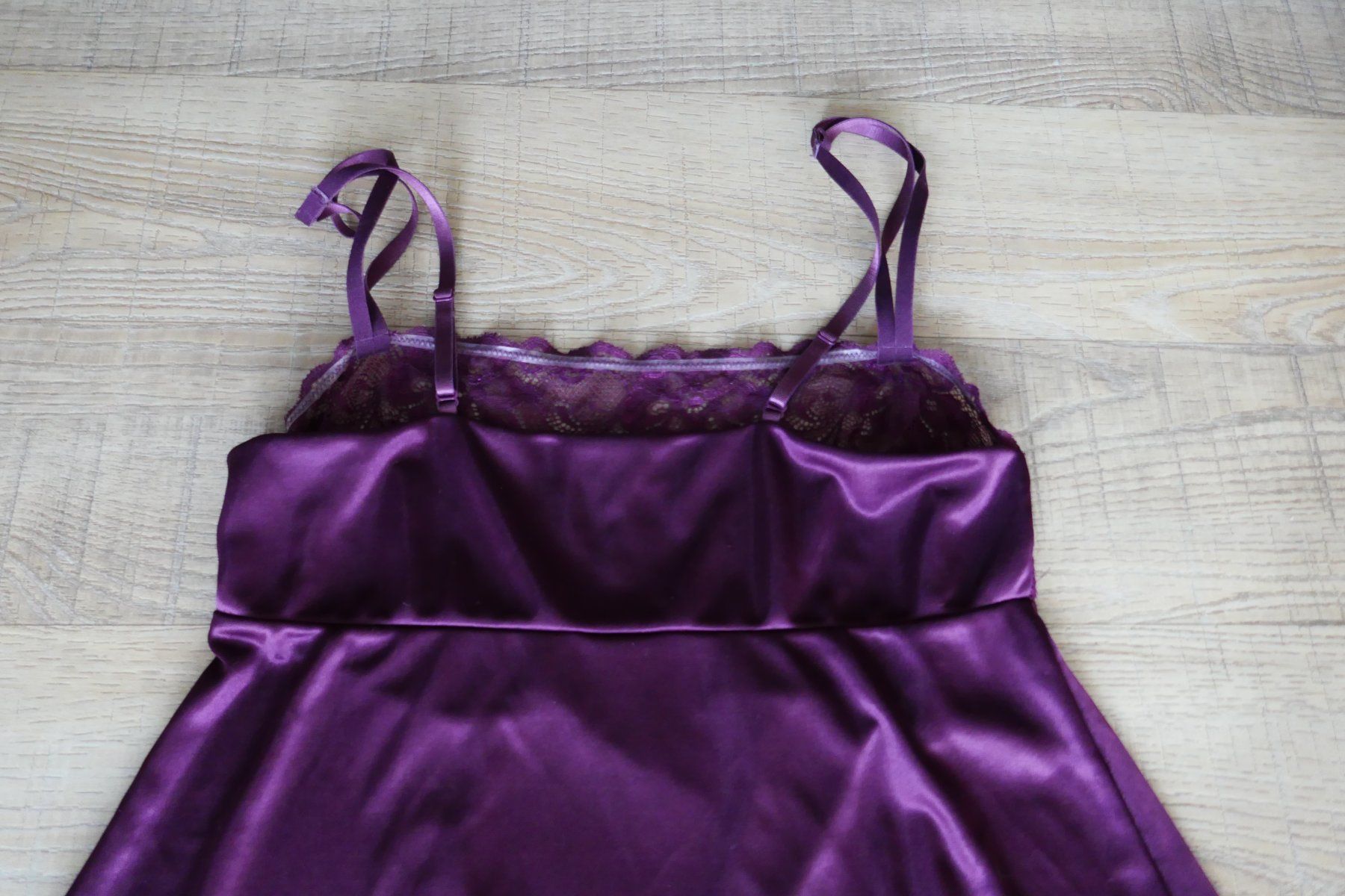 Altra biancheria intima: Negligée violett, Gr. 40 – Usato da Port venduto da uzuku 6