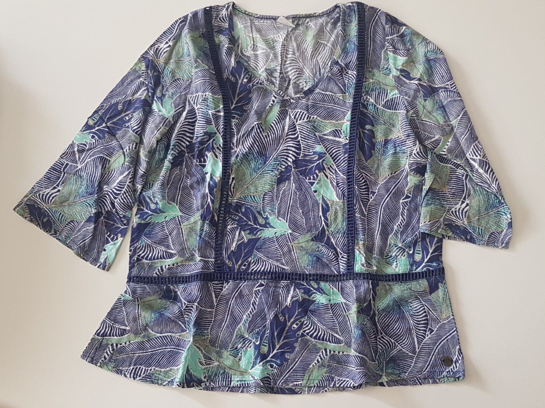 Roxy Tops: Roxy Top Gr/T M eher S (petit/klein M) – Gebraucht aus Bussigny von Special_phonics