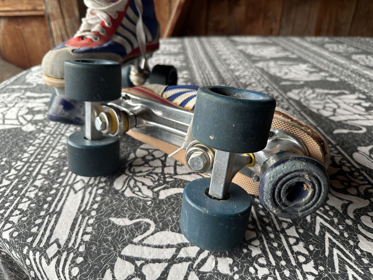 Patins à roul. & inline: Rollschuhe – D'occasion à Sagogn par halu42 2