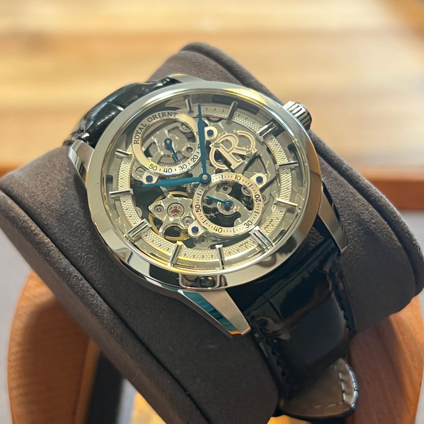 Orient Uhren: Orient Royal Orient Skeleton Power Reserve WE0031FQ – Gebraucht aus Carouge GE von Watchaser 7