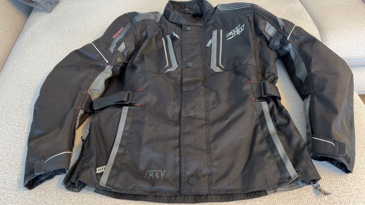 Giacche: Fastway Motorradjacke + Protektor + Innenfutter – Usato da Kilchberg ZH venduto da Rudi.