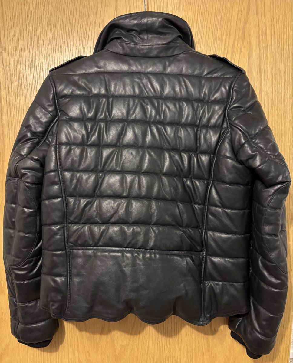 Alexander Wang Giacche: Alexander Wang x H&M Black Leather Jacket, Size 38 – Nuovo e nell'imballaggio originale da Stallikon venduto da BurgerDog 3
