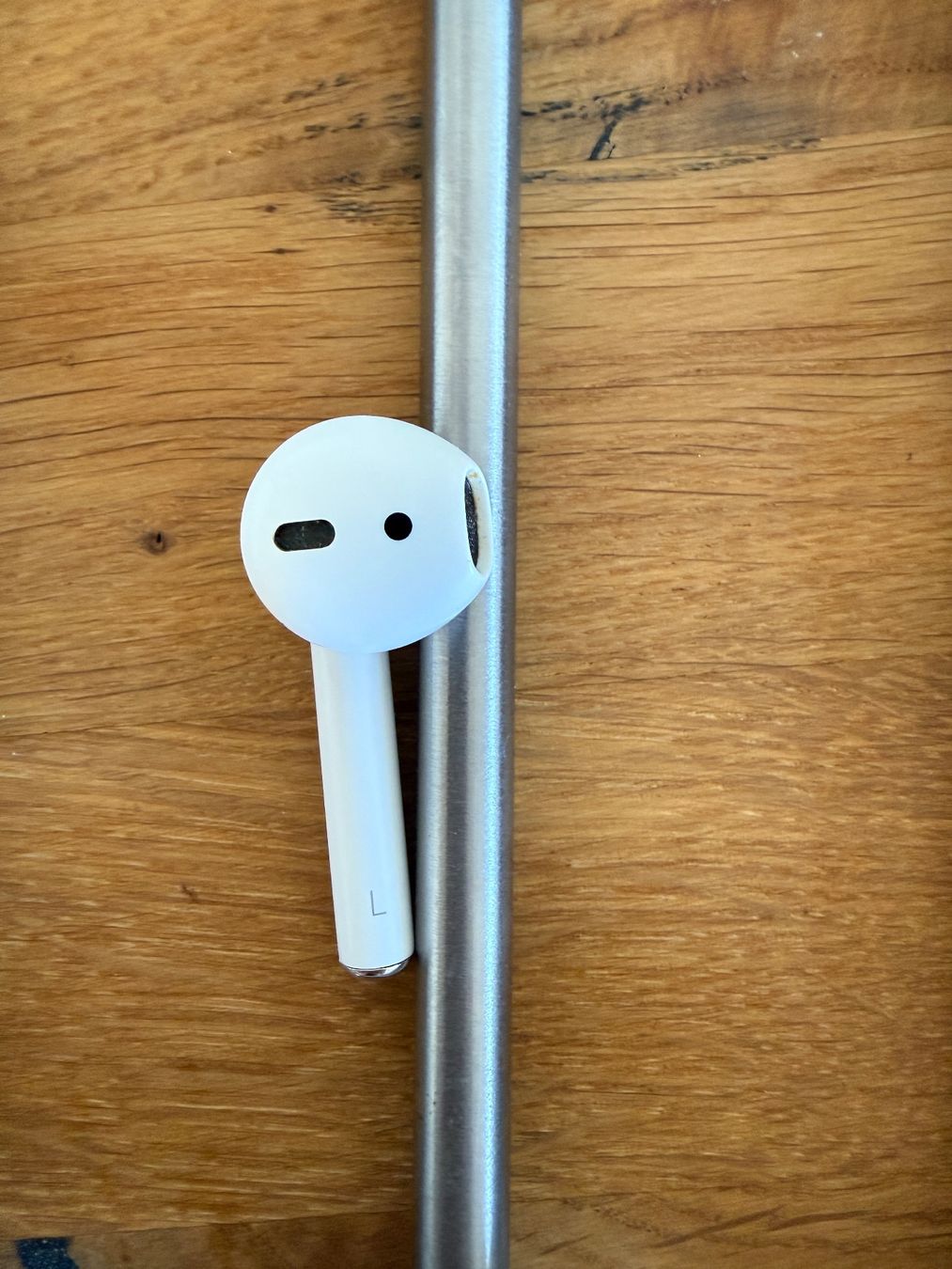 Apple Cuffie: APPLE AirPods 2 Kopfhörer links – Usato da Lausanne venduto da Nine1982