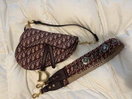Dior Saddle Bag Bordeaux mit Strap - Neuwertig!