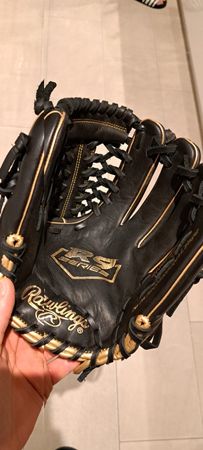 Rawling Baseball glove R9 11 3/4 inch
