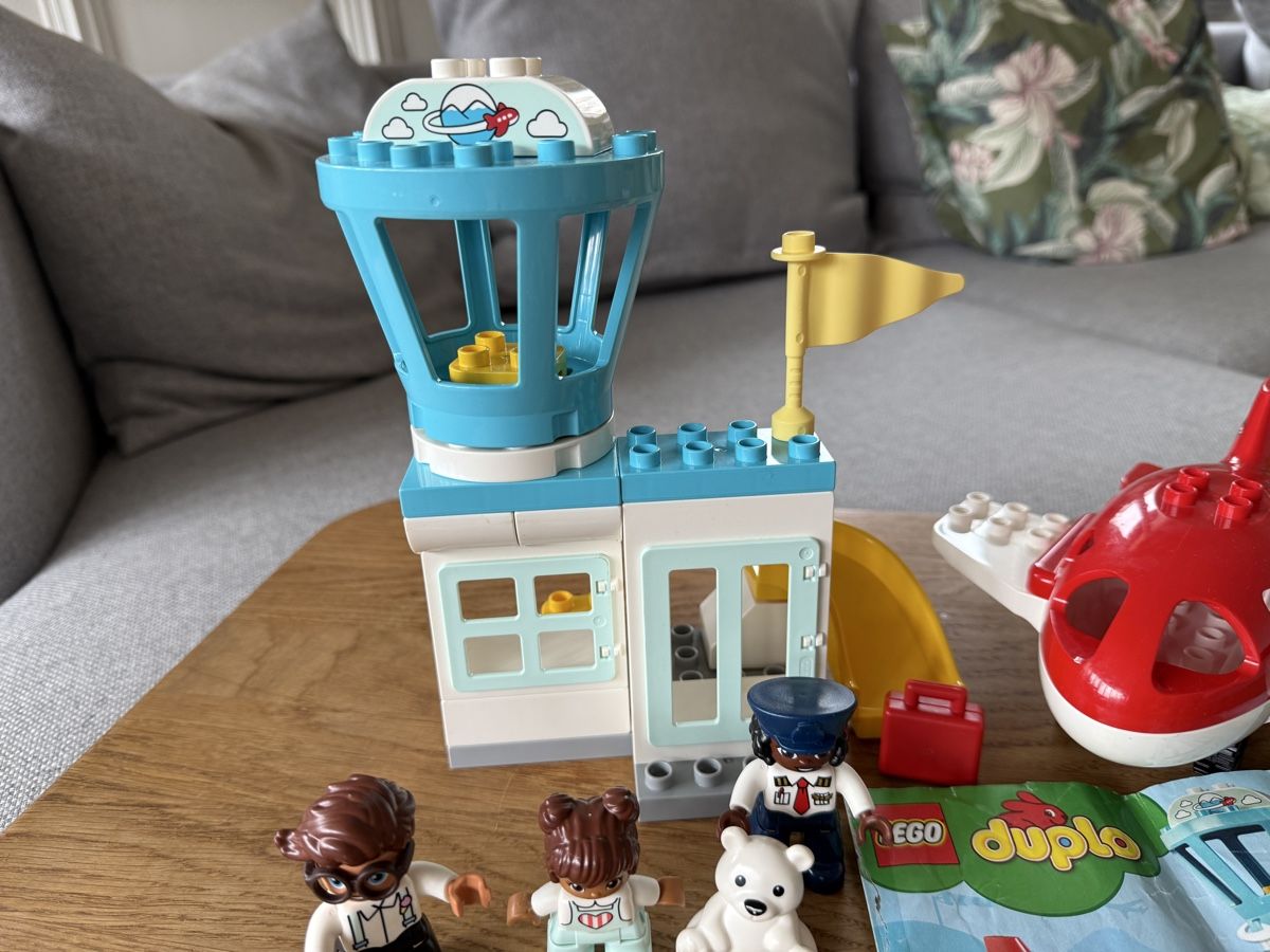 Lego Statuette: LEGO Duplo Flughafen Flugzeug – Usato da Ennetbaden venduto da teo_yg9s 4
