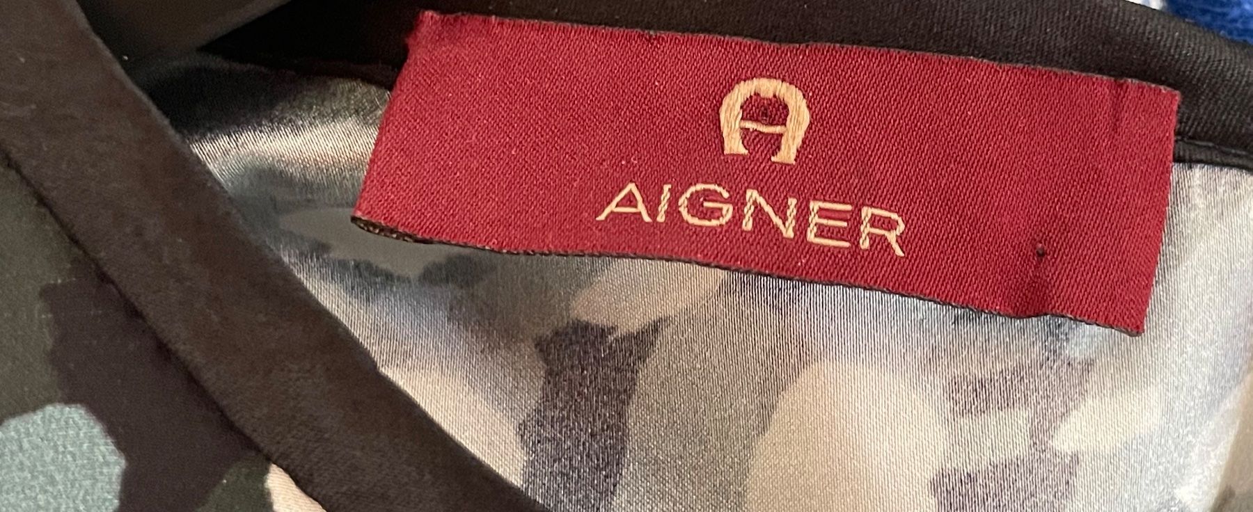 Aigner Camicette: Camicetta in seta AIGNER **NUOVA** – Nuovo (secondo la descrizione) da Castel San Pietro venduto da Moregi 3