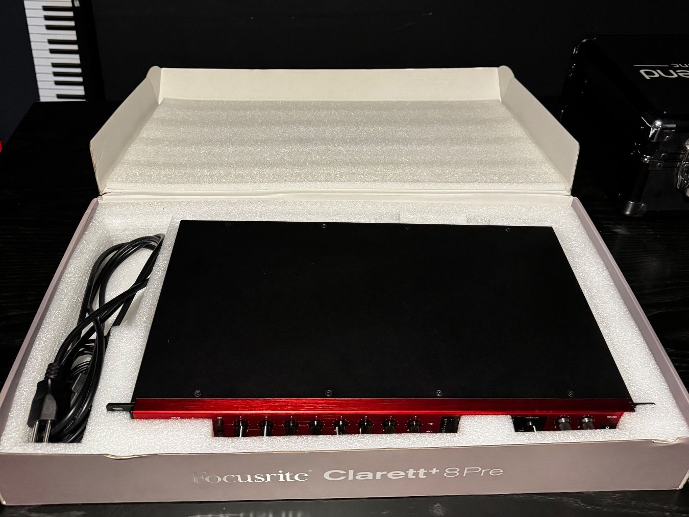 Focusrite Attrezzatura per studi di registrazione: Focusrite Clarett+ 8Pre Audio Interface mit OVP gebraucht – Usato da Windisch venduto da sim_jv2d 1