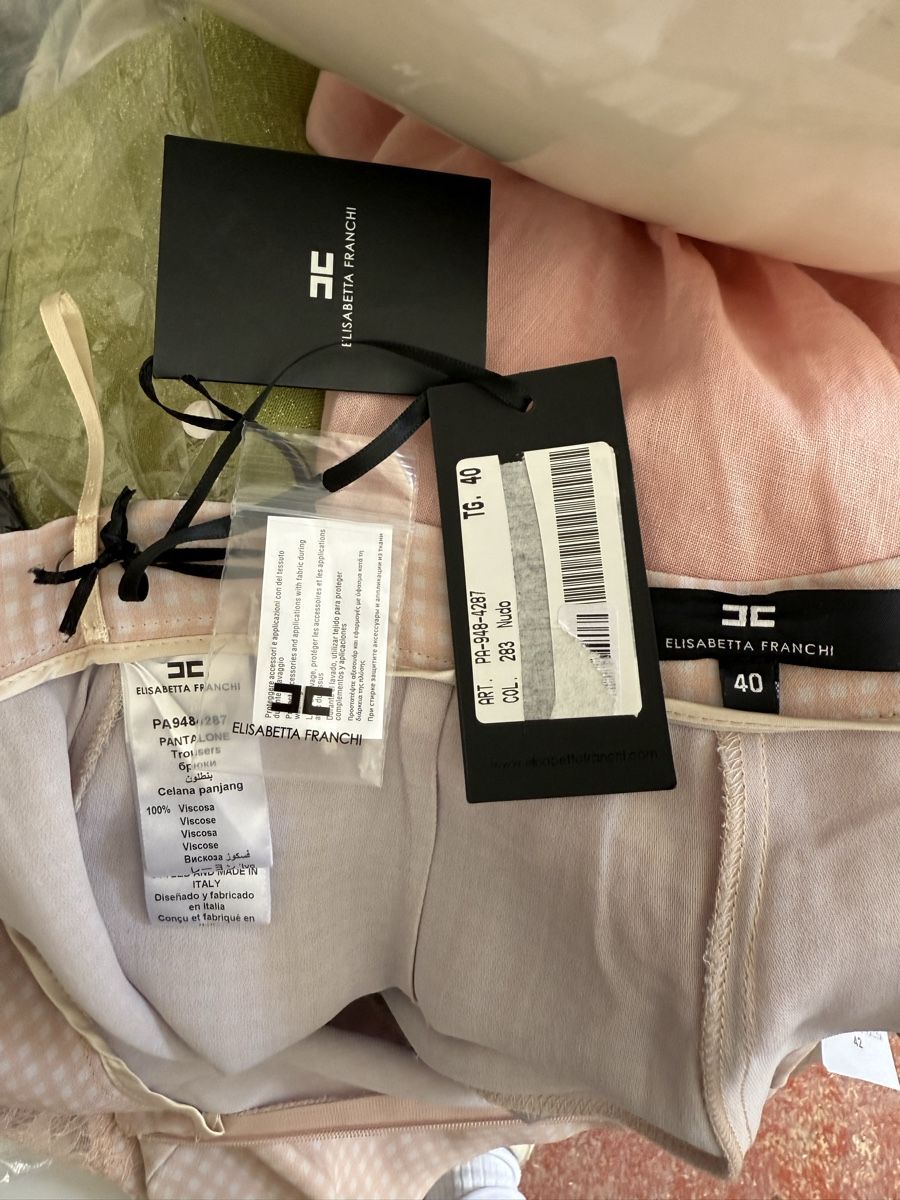 Pantaloni: Elisabetta Franchi trousers new – Nuovo (secondo la descrizione) da Barna venduto da orbuyorcry 3