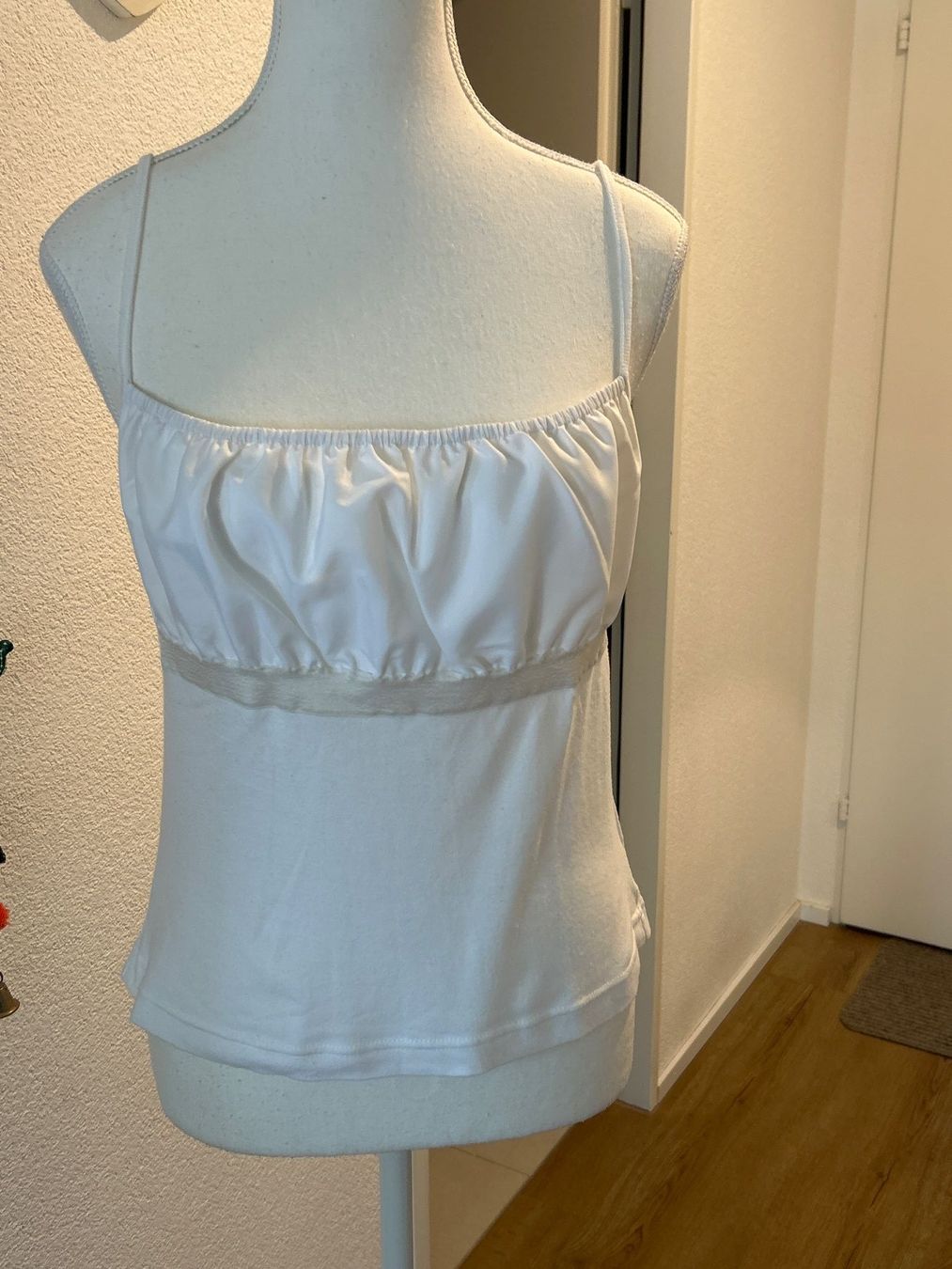 Top: Top mit Trägern weiss von Chaloc Gr. 42 – Usato da Brunnen venduto da Nala2929 3