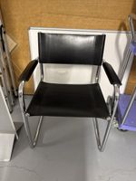Stuhl Leder Schwarz Metall Gestell Chrom Freischwinger