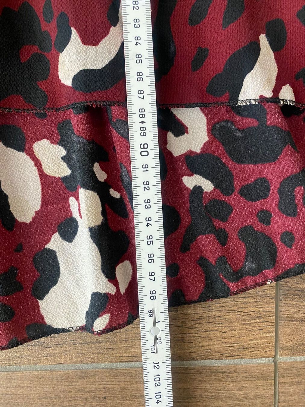 Boohoo Robes: Boohoo Kleid mit Muster bordeaux Gr. 52 – D'occasion à Pratteln par a23_j2gs 6