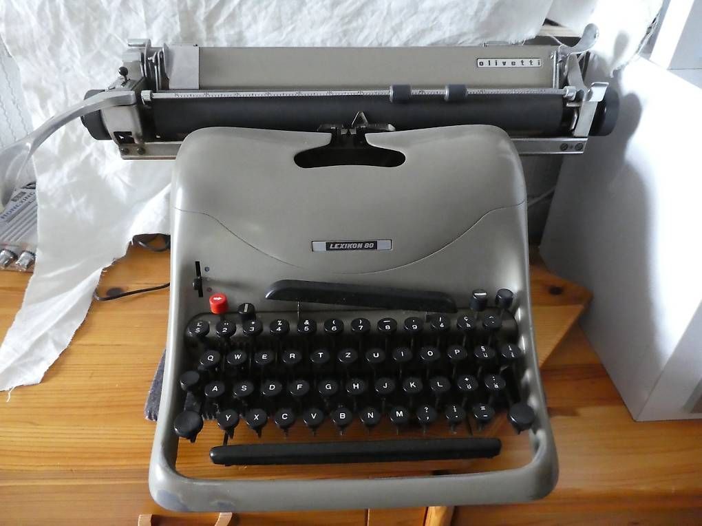 Olivetti Macchine da scrivere: Olivetti Lexikon 80 – Usato da Dübendorf venduto da maidub01