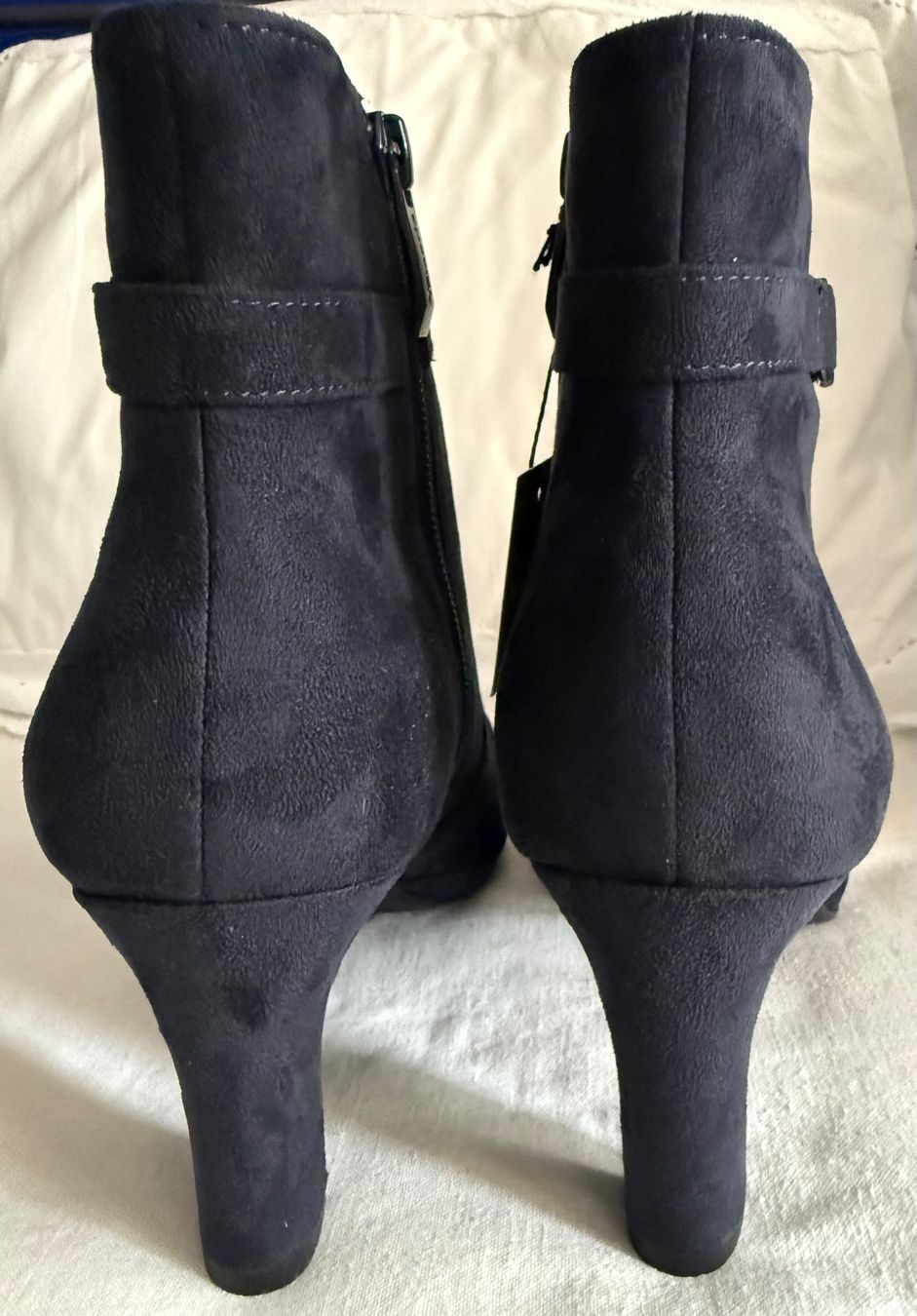 Tamaris Scarpe da donna: Tamaris Stiefeletten, dunkelblau, Gr. 37 – Nuovo e nell'imballaggio originale da Saanen venduto da aom01 2