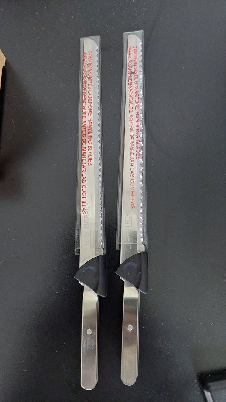 Küchenmesser: Gastroback Elektromesser mit Halterung & 2 Messersets – Gebraucht aus Konolfingen von lanomi 1