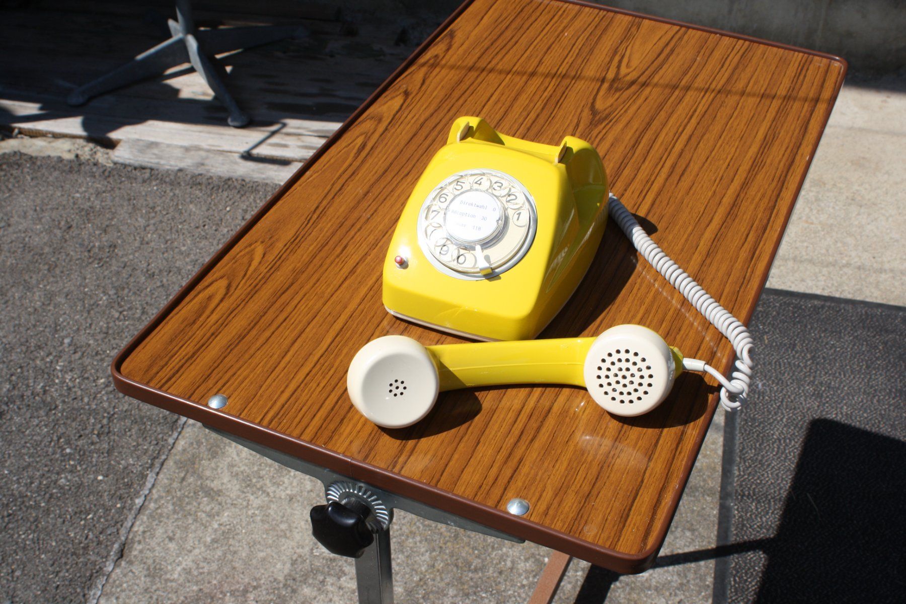 Telefoni: TELEFON VINTAGE MIT WÄHLSCHEIBE – Usato da Wauwil venduto da Pneuedy 3