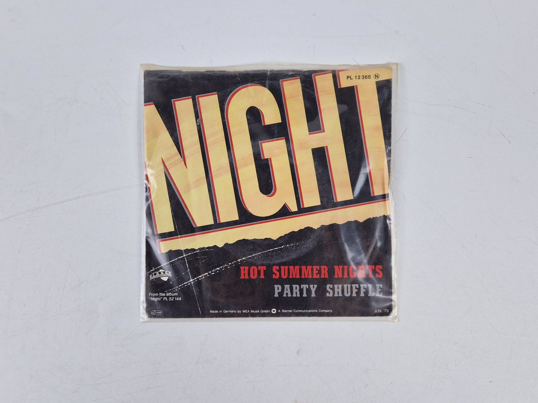 Dischi in vinile: Night (1 Single) – Usato da Muhen venduto da Restwert_Muhen