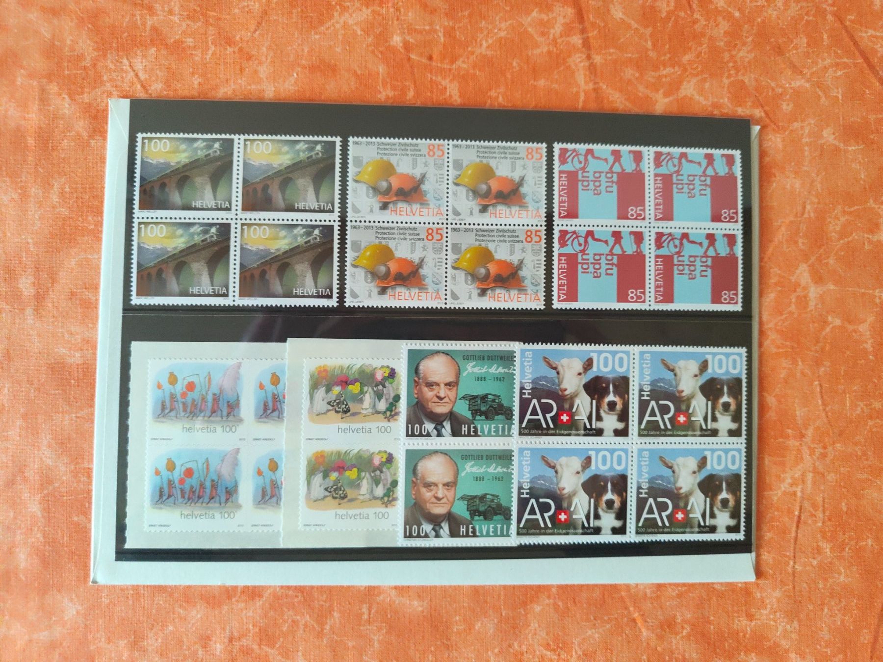 Tutti i francobolli: Timbres 2013 blocs de 4 non oblitérés – Nuovo e nell'imballaggio originale da Gryon venduto da Jessicaj87 4