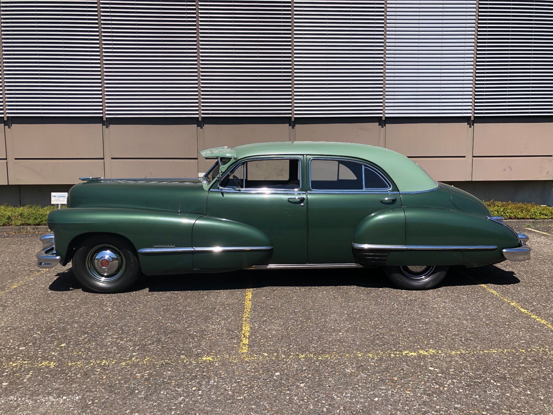 Cadillac Automobili: Cadillac serie 62 1947 – Usato da Aesch BL venduto da 503 4
